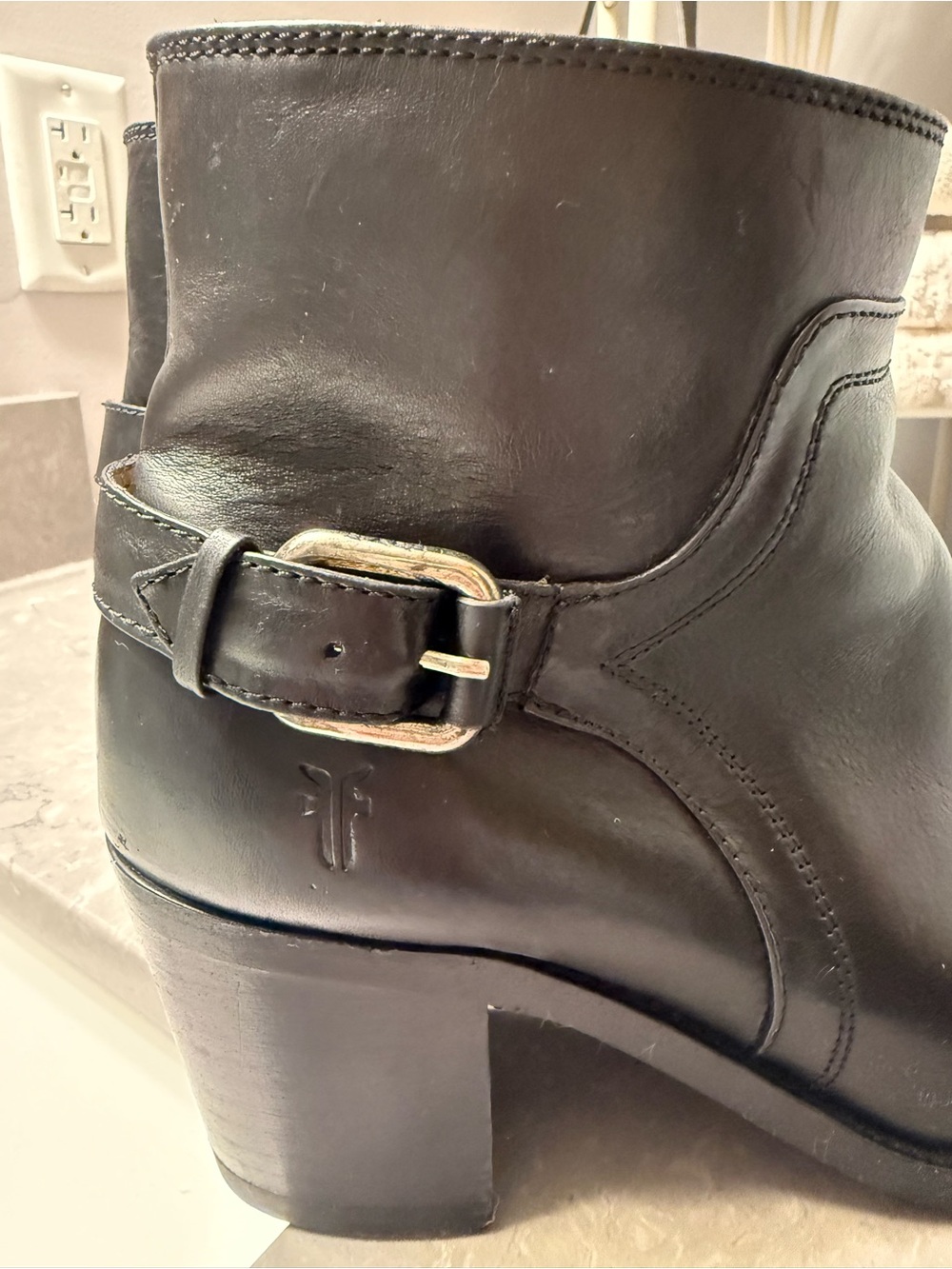 Frye Janis Shield Western size 8 Black Leather Ankle Booties Buckle stack heel - Picture 6 of 15